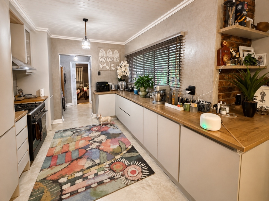 5 Bedroom Property for Sale in Vaalpark Free State